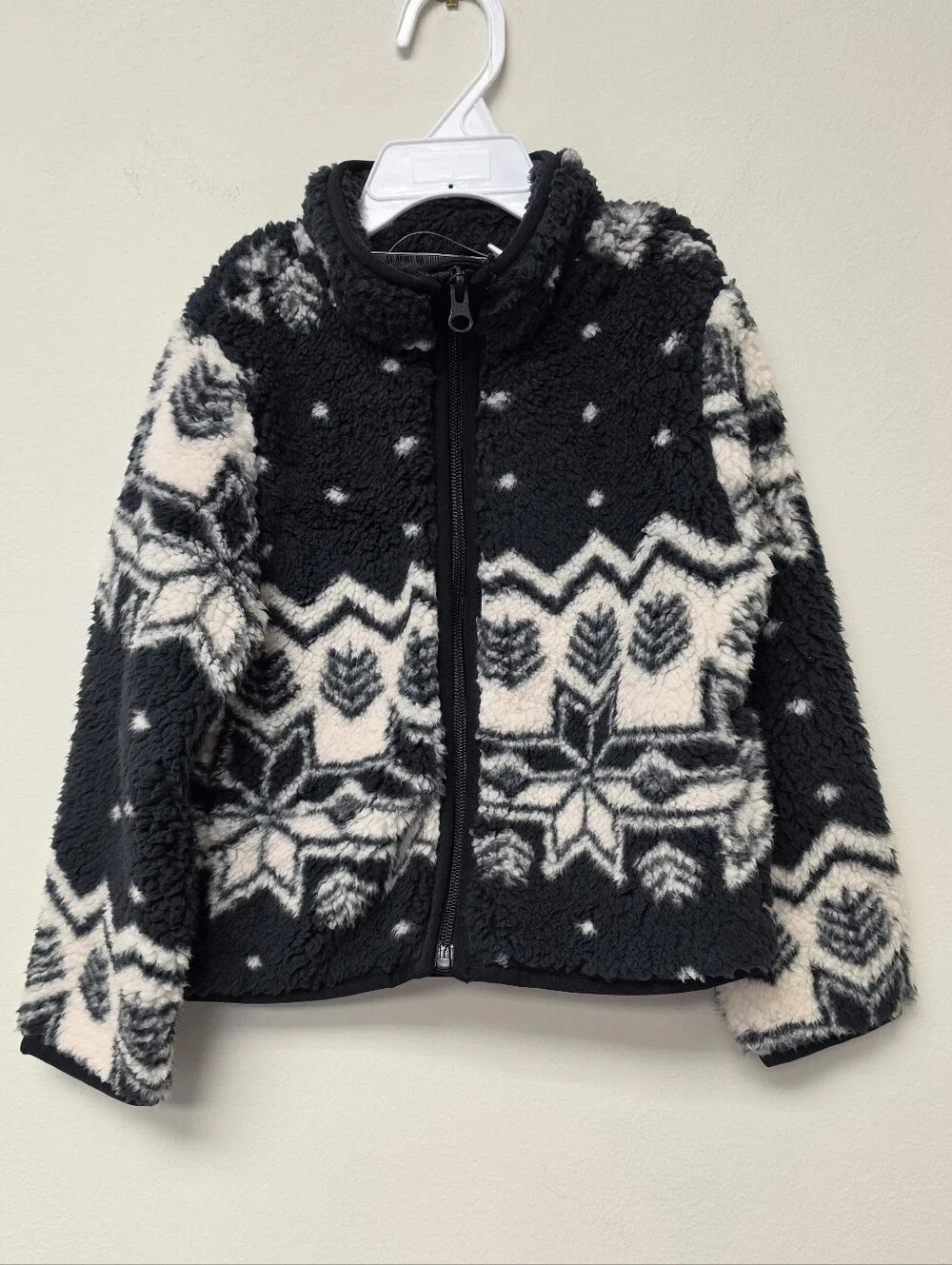 The Children's Place Fair Isle Pattern Print Sherpa Zip Jacket Black Cream XS 4